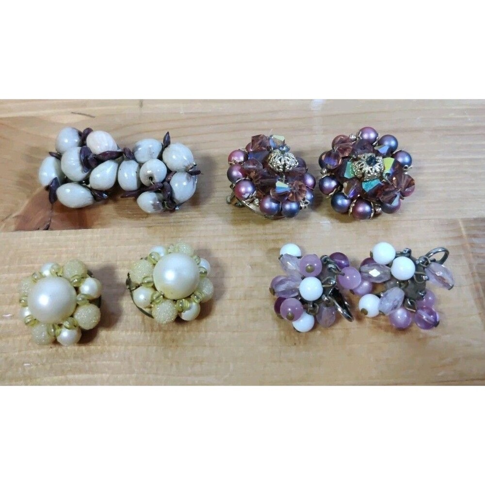 VINTAGE EARRING LOT 4  CLUSTER CLIP ON EARRINGS AB Faux Pearl More